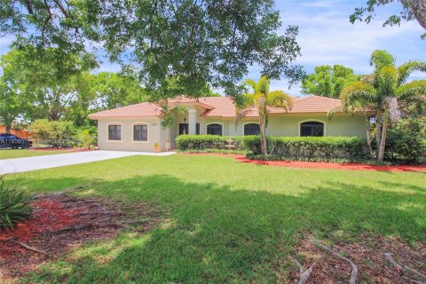 Villa ou maison à vendre à Homestead, Floride: 4 chambres, 253.72 m2 № 1749853 - photo 12