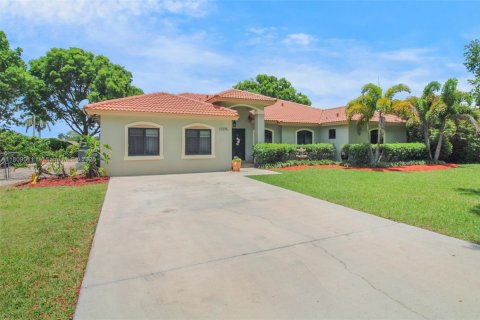 Villa ou maison à vendre à Homestead, Floride: 4 chambres, 253.72 m2 № 1749853 - photo 1