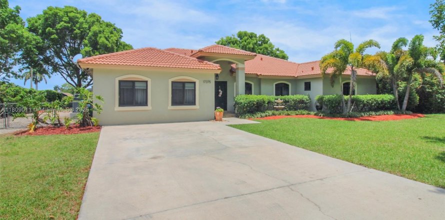Villa ou maison à Homestead, Floride 4 chambres, 253.72 m2 № 1749853