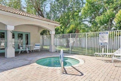 Villa ou maison à louer à Sunrise, Floride: 2 chambres, 126.81 m2 № 1998297 - photo 20