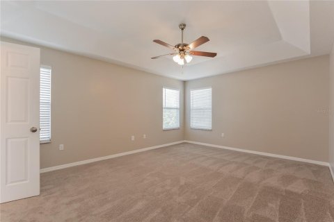 House in Eustis, Florida 3 bedrooms, 175.03 sq.m. № 1913901 - photo 9