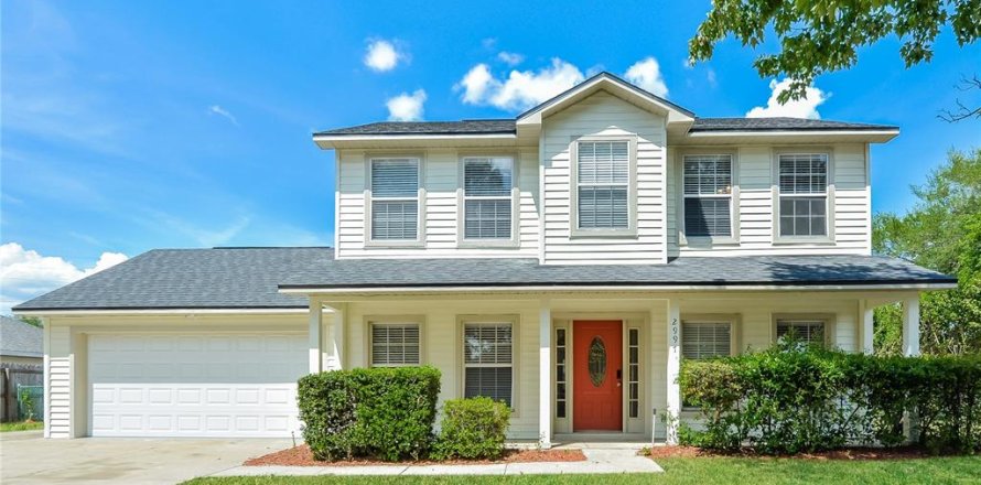 Casa en Eustis, Florida 3 dormitorios, 175.03 m2 № 1913901