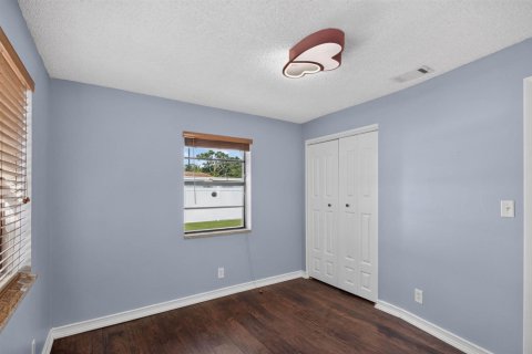 House in Pompano Beach, Florida 3 bedrooms, 101.36 sq.m. № 2401233 - photo 26