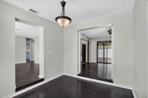 House in Pompano Beach, Florida 3 bedrooms, 101.36 sq.m. № 2401233 - photo 20
