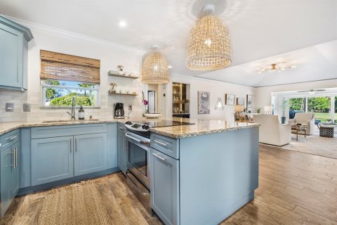 Villa ou maison à louer à West Palm Beach, Floride: 2 chambres, 150.59 m2 № 2260228 - photo 10