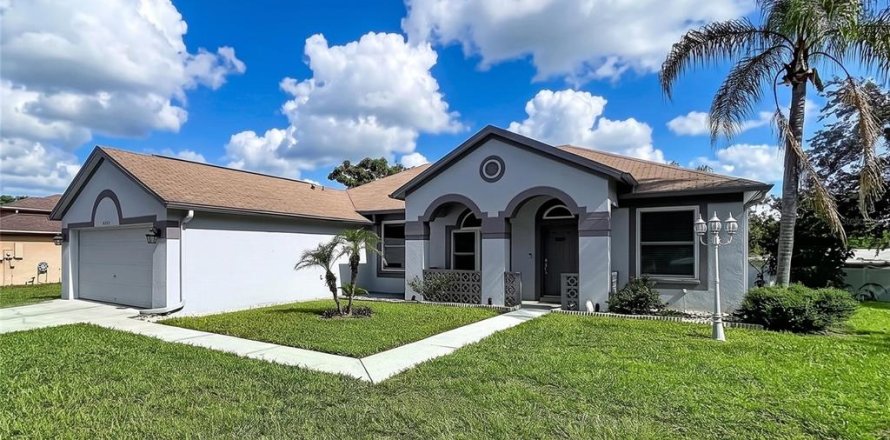 Villa ou maison à Valrico, Floride 4 chambres, 186.55 m2 № 2302982