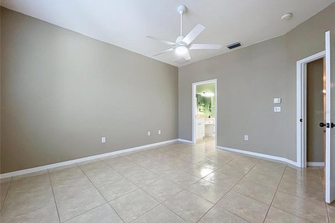 Villa ou maison à vendre à Valrico, Floride: 4 chambres, 186.55 m2 № 2302982 - photo 13