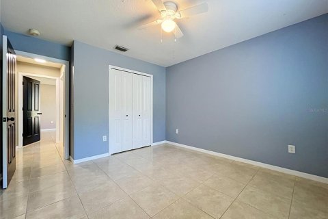 Villa ou maison à vendre à Valrico, Floride: 4 chambres, 186.55 m2 № 2302982 - photo 18