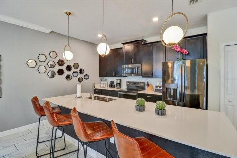 Adosado en venta en Davenport, Florida, 4 dormitorios, 177.81 m2 № 2427615 - foto 8
