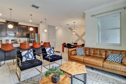 Adosado en venta en Davenport, Florida, 4 dormitorios, 177.81 m2 № 2427615 - foto 10
