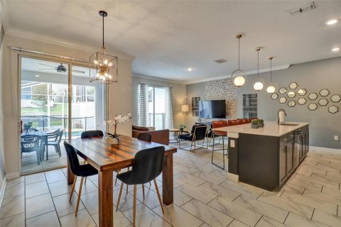Adosado en venta en Davenport, Florida, 4 dormitorios, 177.81 m2 № 2427615 - foto 3