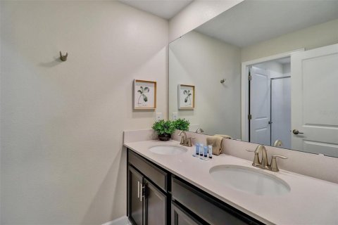 Adosado en venta en Davenport, Florida, 4 dormitorios, 177.81 m2 № 2427615 - foto 20