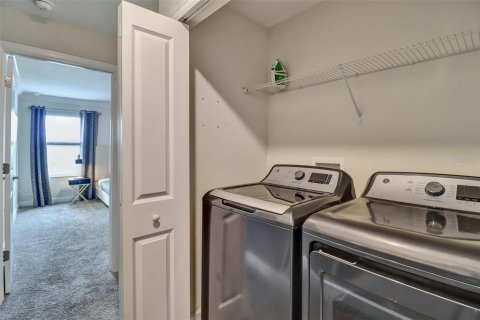 Adosado en venta en Davenport, Florida, 4 dormitorios, 177.81 m2 № 2427615 - foto 17