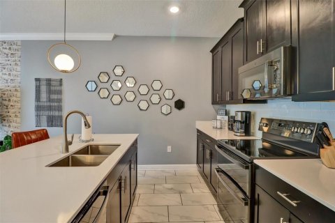 Adosado en venta en Davenport, Florida, 4 dormitorios, 177.81 m2 № 2427615 - foto 5