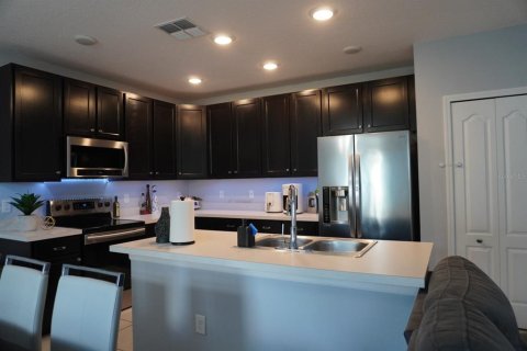 House in Davenport, Florida 3 bedrooms, 140.47 sq.m. № 2229777 - photo 20