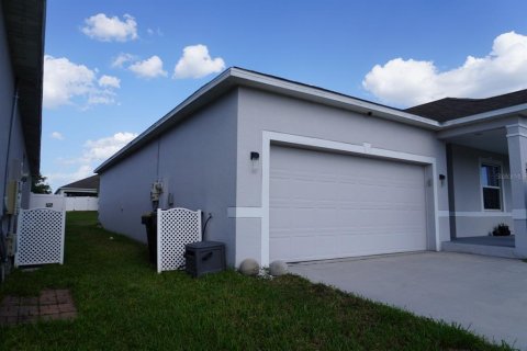 House in Davenport, Florida 3 bedrooms, 140.47 sq.m. № 2229777 - photo 4