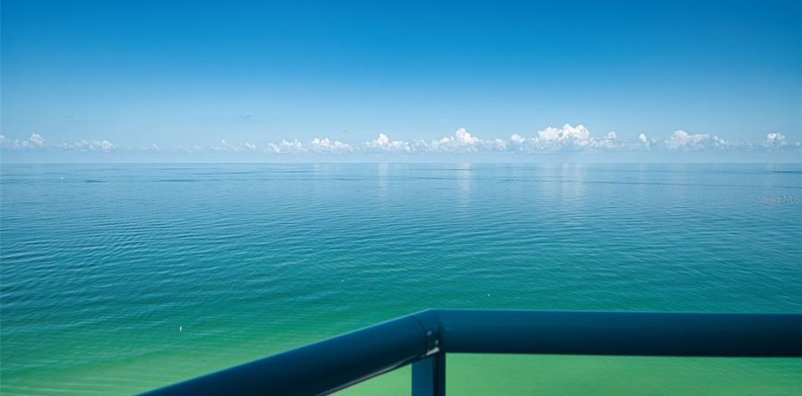 Condo à Clearwater, Floride, 3 chambres  № 1873703