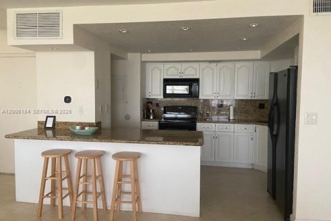 Copropriété à vendre à North Miami, Floride: 2 chambres, 110.37 m2 № 2170700 - photo 3