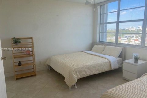 Condo à North Miami, Floride, 2 chambres  № 2170700