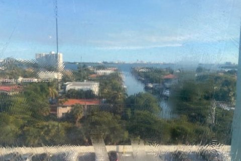 Copropriété à vendre à North Miami, Floride: 2 chambres, 110.37 m2 № 2170700 - photo 11