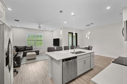 Touwnhouse à vendre à Port St. Lucie, Floride: 3 chambres, 162.95 m2 № 2414378 - photo 9