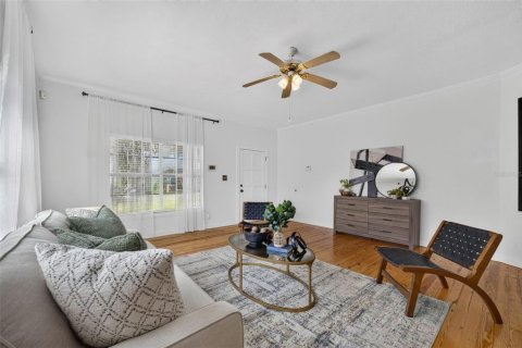 Villa ou maison à vendre à Orlando, Floride: 3 chambres, 165.74 m2 № 2419638 - photo 5