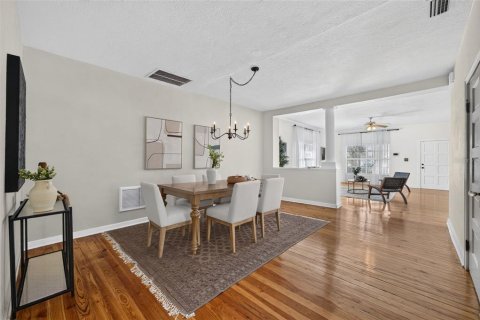 Villa ou maison à vendre à Orlando, Floride: 3 chambres, 165.74 m2 № 2419638 - photo 8