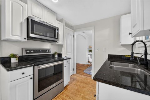 Villa ou maison à vendre à Orlando, Floride: 3 chambres, 165.74 m2 № 2419638 - photo 12