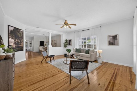 Villa ou maison à vendre à Orlando, Floride: 3 chambres, 165.74 m2 № 2419638 - photo 3