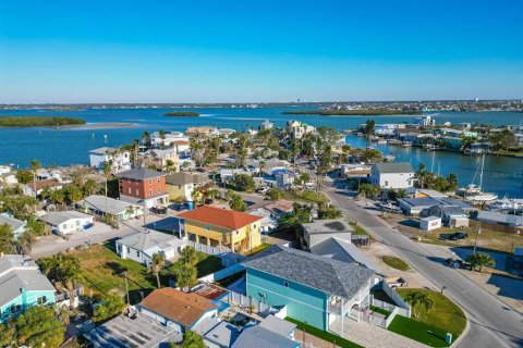Land in Madeira Beach, Florida № 1870832 - photo 14
