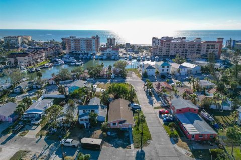 Land in Madeira Beach, Florida № 1870832 - photo 11