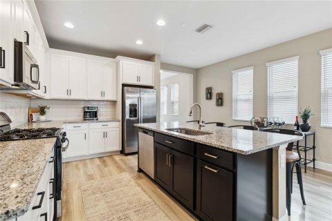 House in Bradenton, Florida 4 bedrooms, 198.72 sq.m. № 1528374 - photo 7