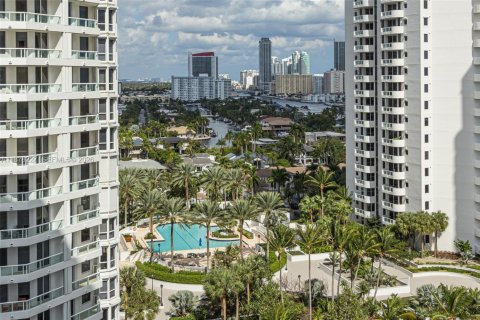 Condo in Aventura, Florida, 3 bedrooms  № 1895951 - photo 16