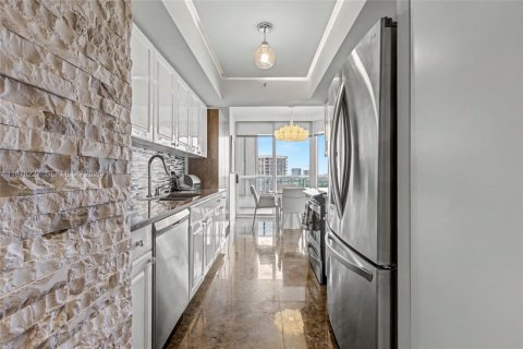 Condo in Aventura, Florida, 3 bedrooms  № 1895951 - photo 29