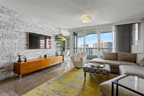 Condo in Aventura, Florida, 3 bedrooms  № 1895951 - photo 22