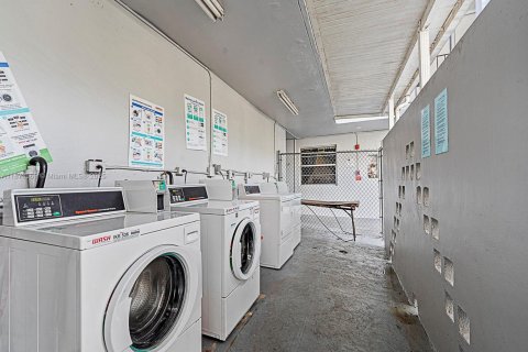 Apartamento en alquiler en Miami, Florida, 1 dormitorio, 55.93 m2 № 2012239 - foto 5