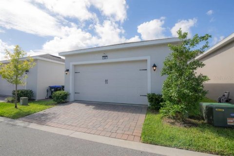 House in Winter Garden, Florida 4 bedrooms, 200.3 sq.m. № 2123432 - photo 4