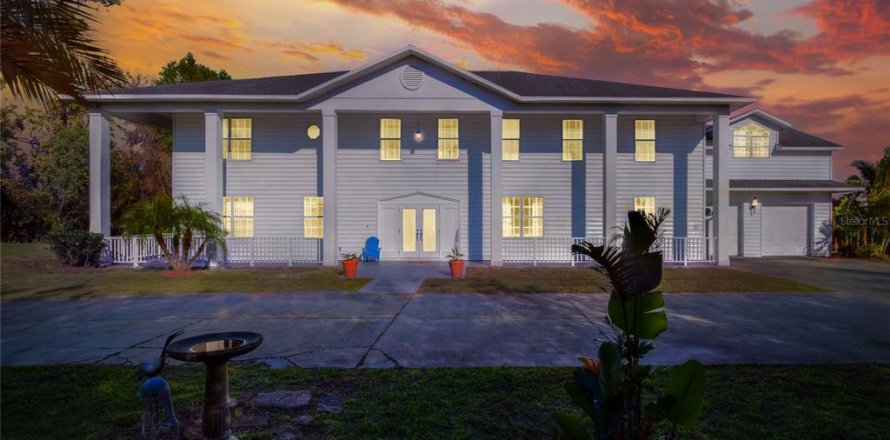 Casa en Lake Alfred, Florida 6 dormitorios, 603.86 m2 № 1578749