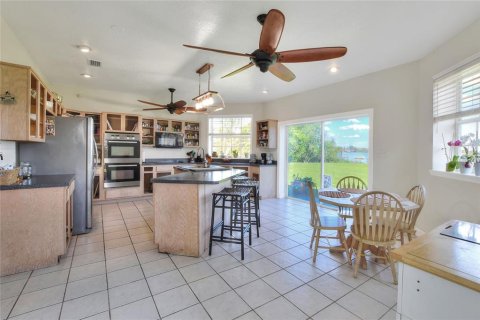Casa en venta en Lake Alfred, Florida, 6 dormitorios, 603.86 m2 № 1578749 - foto 19