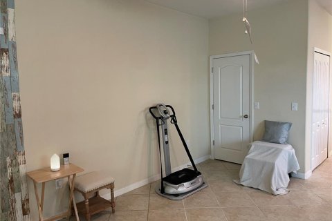Townhouse in Hudson, Florida 3 bedrooms, 166.02 sq.m. № 1918251 - photo 5