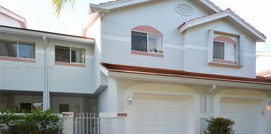 Таунхаус в Бока-Ратон, Флорида 3 спальни, 148.83м2 № 1987037