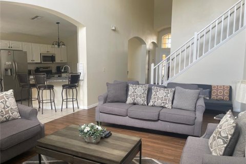 House in Davenport, Florida 5 bedrooms, 206.99 sq.m. № 2098039 - photo 11