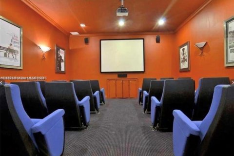 Condominio en alquiler en Pembroke Pines, Florida, 1 dormitorio, 64.1 m2 № 1932107 - foto 10