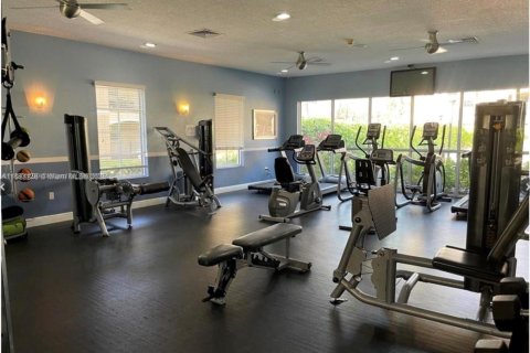 Condominio en alquiler en Pembroke Pines, Florida, 1 dormitorio, 64.1 m2 № 1932107 - foto 9