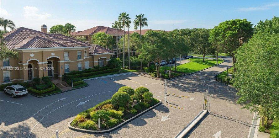 Condominio en Pembroke Pines, Florida, 1 dormitorio  № 1932107