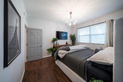 Купить таунхаус в Лодердейл-Лейкс, Флорида 3 комнаты, 146.23м2, № 2244457 - фото 20