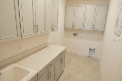 Villa ou maison à vendre à Apollo Beach, Floride: 5 chambres, 367.52 m2 № 2430722 - photo 8