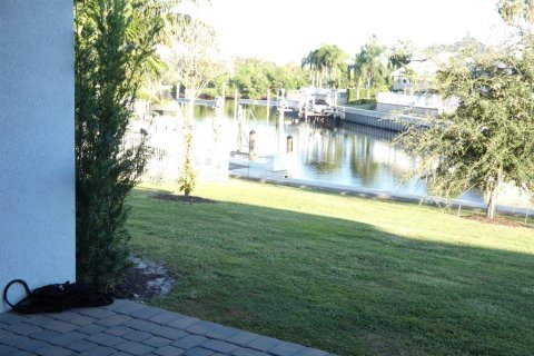 Villa ou maison à vendre à Apollo Beach, Floride: 5 chambres, 367.52 m2 № 2430722 - photo 16
