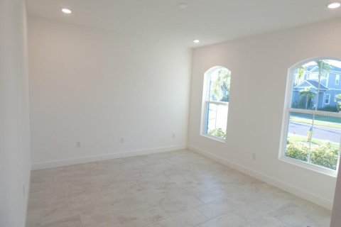Villa ou maison à vendre à Apollo Beach, Floride: 5 chambres, 367.52 m2 № 2430722 - photo 5