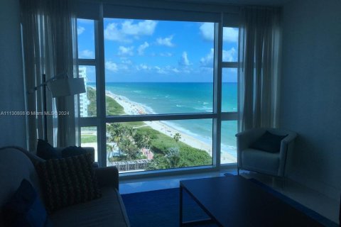 Condominio en venta en Miami Beach, Florida, 1 dormitorio, 61.5 m2 № 1694563 - foto 18